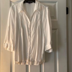 Gloria Vanderbilt white shirt size L